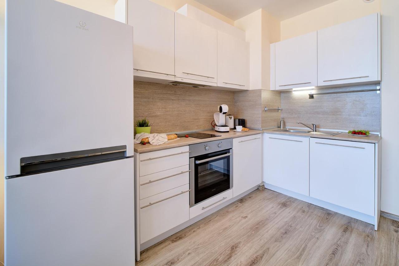 Summertime In Varna South Bay Beach Residence Екстер'єр фото