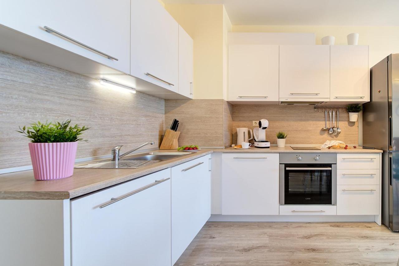 Summertime In Varna South Bay Beach Residence Екстер'єр фото